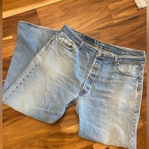 Vintage 1990s USA Levis 501 light wash jeans 40 X 29